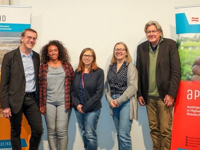 Alumni Talk with Gebre Khasa - group photo