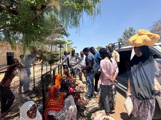 Visit to local peanut traders in Babile district 