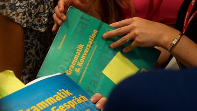 Künftige Lektorinnen und Lektoren beim Einführungskurs in Vorbereitung auf ihre Tätigkeit ab Herbst 2019