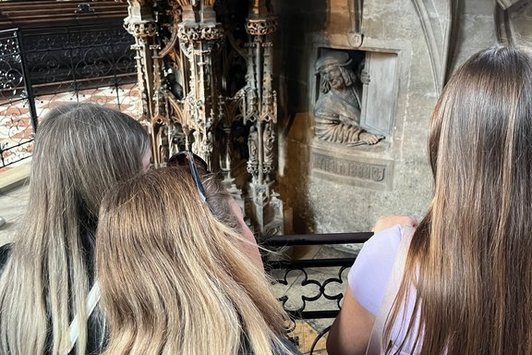 Der Alternativtext wird in Kürze eingefügt