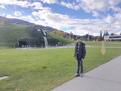 Malik Mubeen bei Svarovski