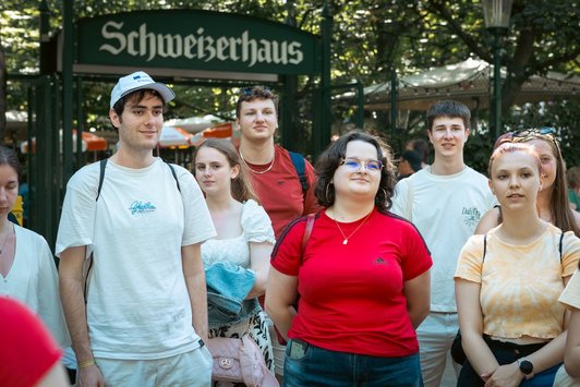 Gruppe junger Menschen 