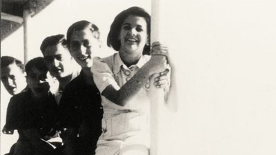 Jugendliche auf dem Schiff