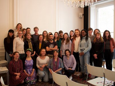 Group photo of OeAD lecturers and students