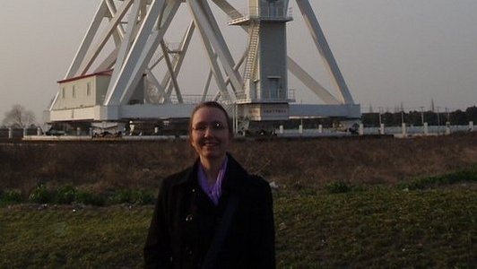 Hansa in front of satellite