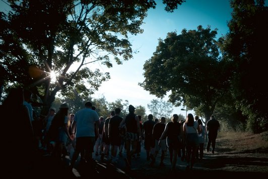 Gruppe junger Menschen