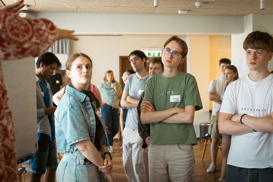 Gruppe junger Menschen