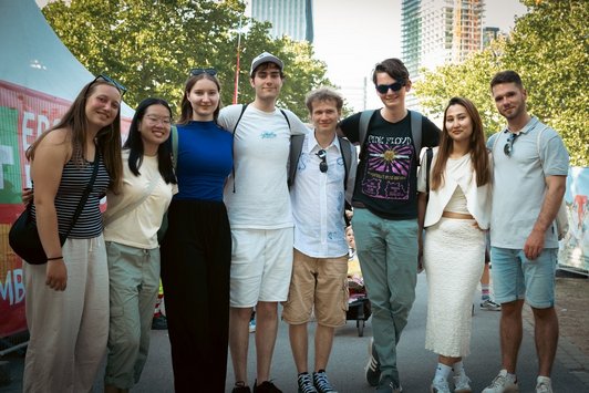 Gruppe junger Menschen 