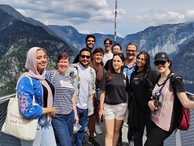 Gruppenfoto mit Stipendiatinnen und Stipendiaten