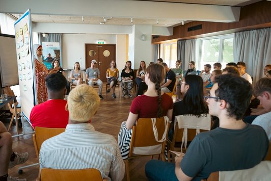 Gruppe junger Menschen