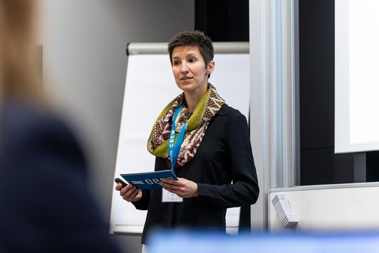 Julia Warmuth, OeAD, talks to the audience