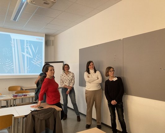 Der Alternativtext wird in Kürze eingefügt