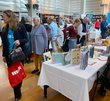 Besucher/innen auf der Fachmesse biblio aktiv