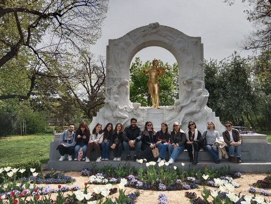 Der Alternativtext wird in Kürze eingefügt