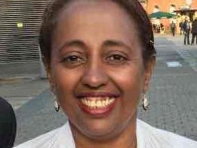 Smiling Woman looking into the camera