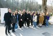 Martin Polaschek mit Schulklasse im Tiergarten Schönbrunn