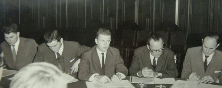 Die Gründungssitzung im Jahr 1961, im Bild die Herren Repa, Mock, Blaickner, Slattenscheck und Kresser. 