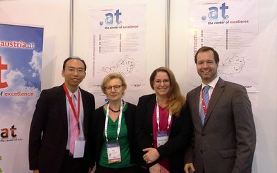 Stefan Zotti, Alexandra Wagner und Eva Müllner vom OeAD mit Jhen-Bin Sie, Bildungsminister von Taiwan.