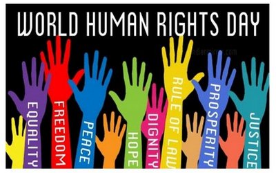 Logo des Tag der Menschenrechte: Nach oben gestreckte Arme in unterschiedlichen Farben