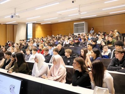 diverse young people in class