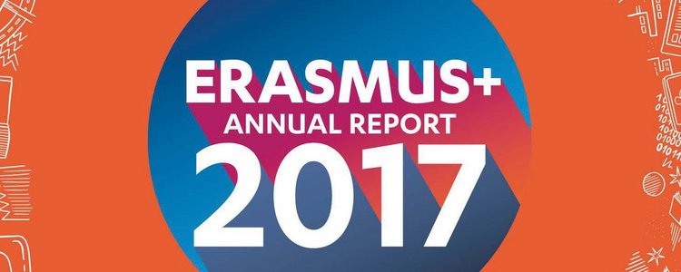 Auf roten Hintergrund ist ein blauer Kreis auf dem mit weißer Schrift Erasmus+ Annual Report 2017 steht