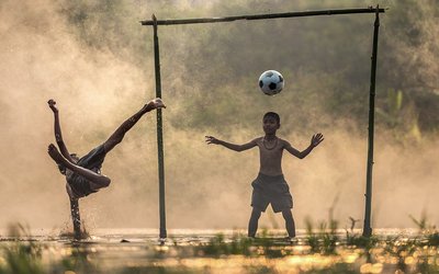 Kids und Fußball in Thailand