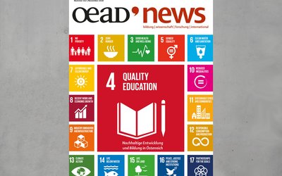 Zeitungstitelseite der oead.news 107. Diese Ausgabe widmet sich der nachhaltigen Entwicklung und Bildung in Österreich und zeigt ein Motiv mit den SDG-Zielen der Vereinten Nationen.