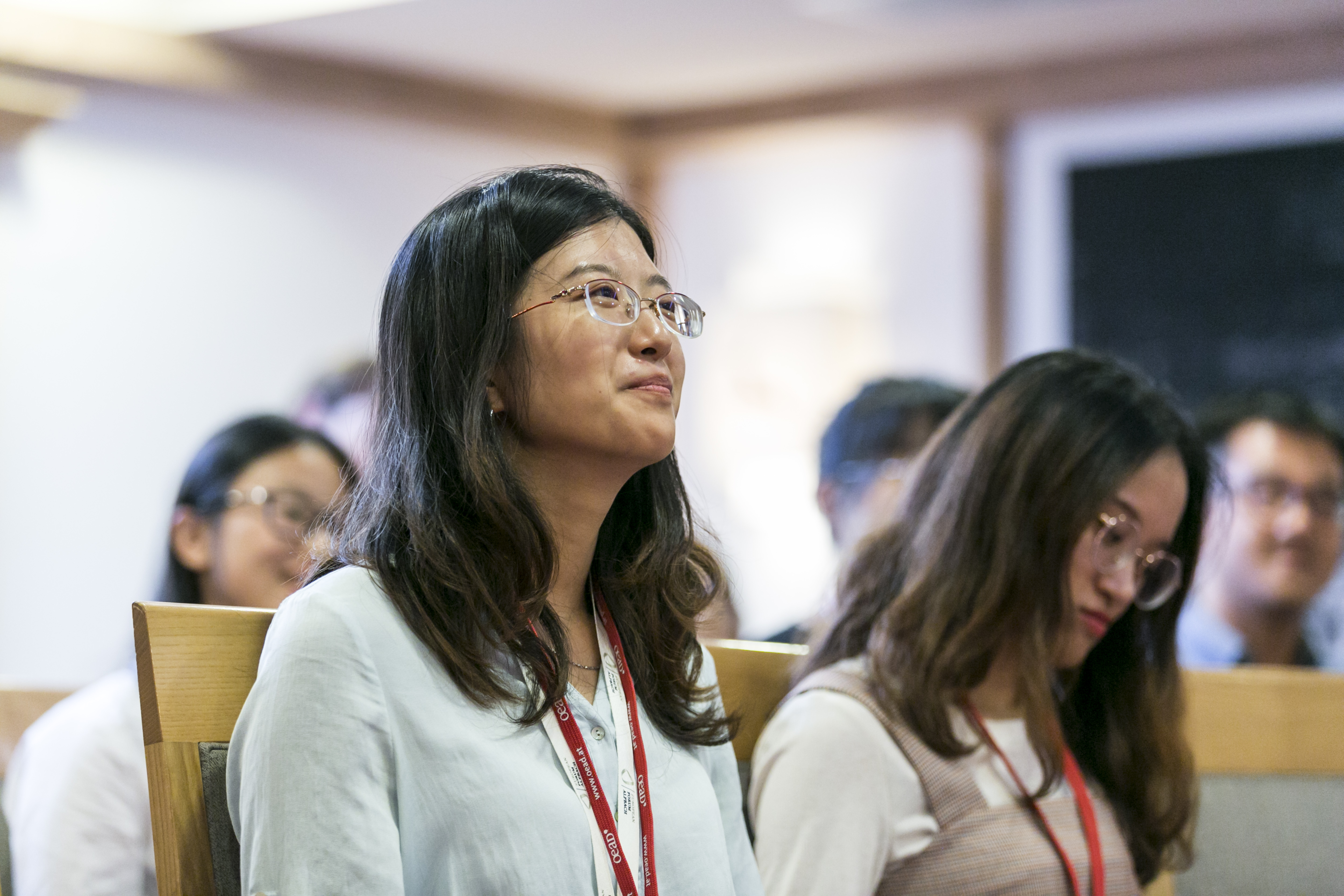  Students from Chinese elite universities in the audience.